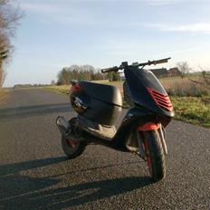 Aprilia Sonic ac solgt