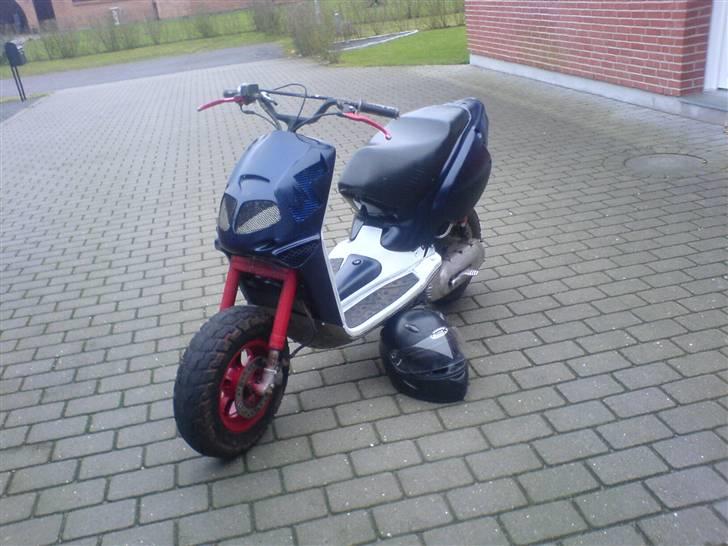 Aprilia rally AC beændt ned billede 6