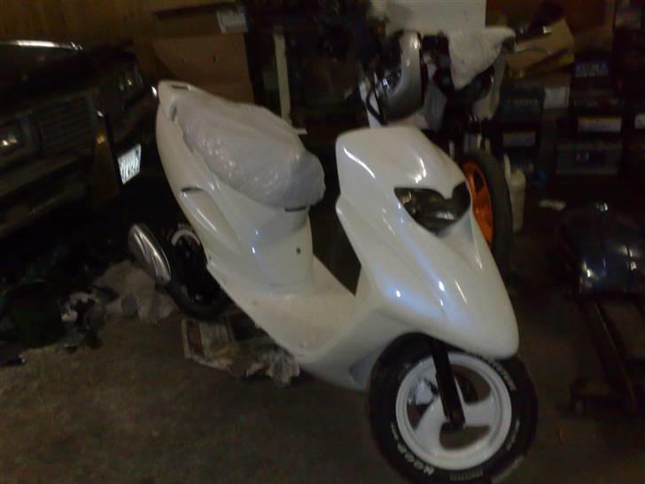 Honda Ind/udspartlet SFX - Så blev den samlet og man ka rigtig se det blå perlemor i den :) billede 7