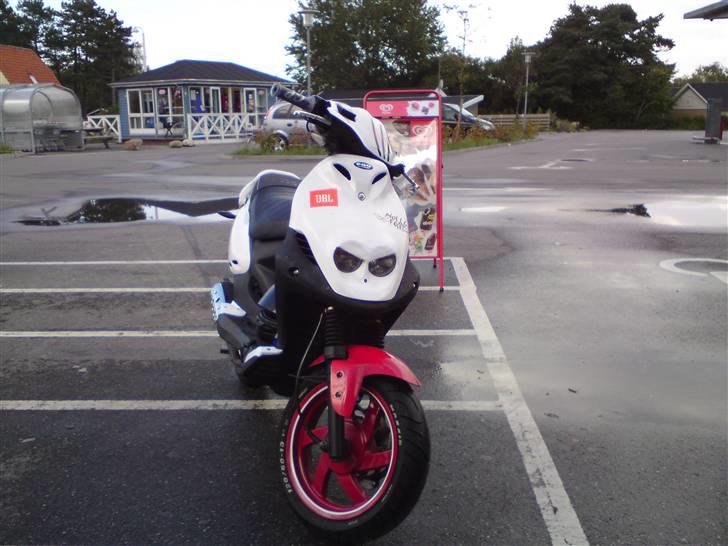 PGO Pmx No Fear (TIL SALG) - har lavet badboy look ser nice ud :p billede 2