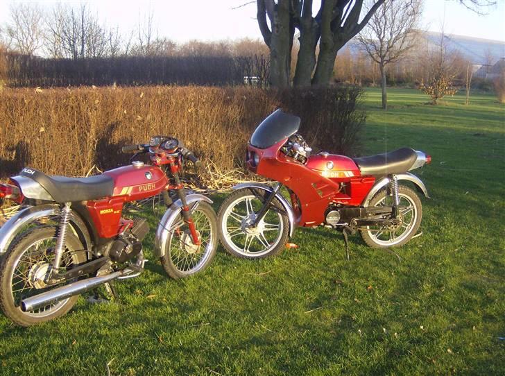 Puch Monza Flagskib *Fuldkåbe* - Min brors ( Martin Weber G ) monza og min mónza ! :D de er Flotte var :D billede 18