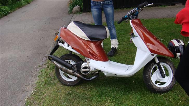 Yamaha jog solgt  billede 1