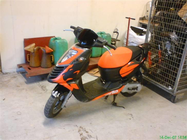 Aprilia sonic SOLGT !! 12000 - Min Knallert(: billede 1