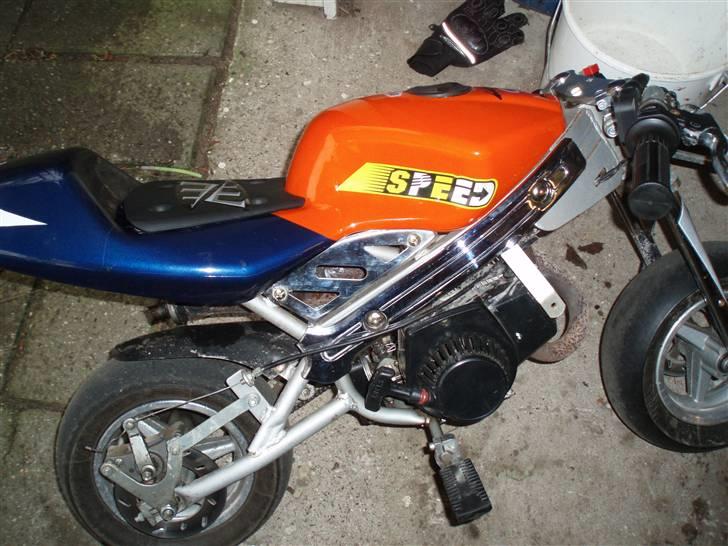 MiniBike 49 ccm - min pocketbike fra siden igen haha billede 2