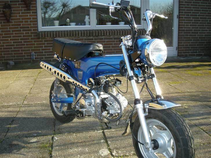 Skyteam dax SOLGT billede 1