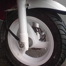 Aprilia sonic Solgt 8000 kr :)