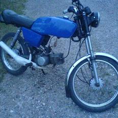 Suzuki samurai solgt for 2300