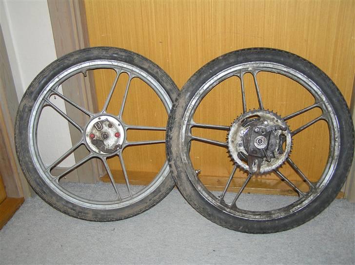 Puch maxi solgt i stumper  - Forfælg og bagfælg billede 4