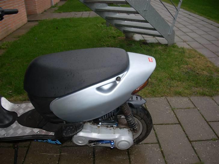 Aprilia Sonic¨(Solgt) - Ny Koso Carbon Skærm billede 5