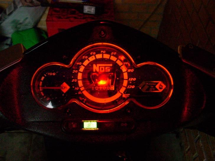 Aprilia Sonic¨(Solgt) - De røde lys er pisse flot om natten ! billede 8
