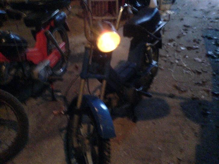 Vespa Piaggio SI- TIL SALG - Forlygten virker :D billede 7