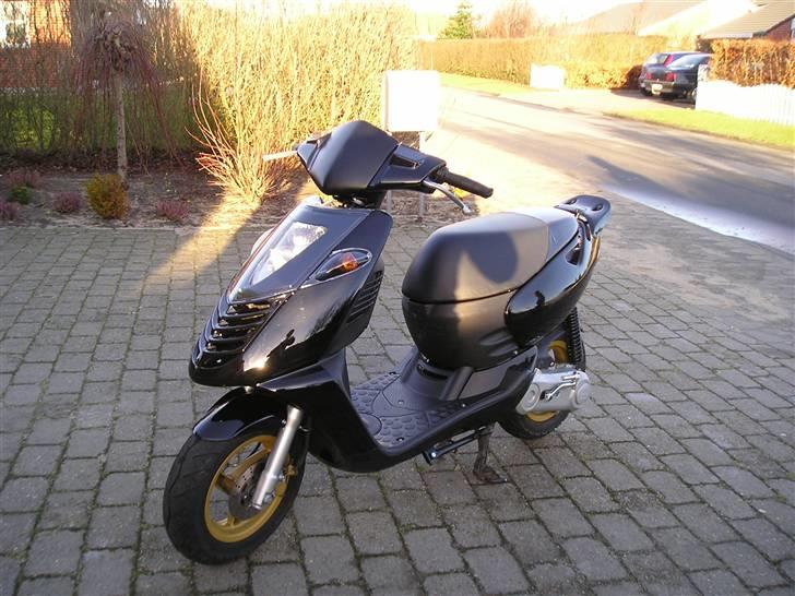 Aprilia Sonic - SOLGT!! billede 2