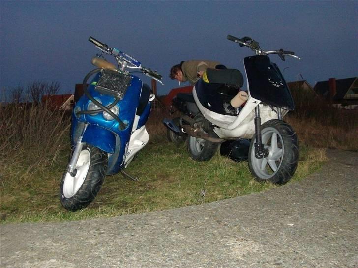 Yamaha jog as sr 50 sd  - jah godt strandtur med 5 grader`s varme :P men flot solned gang  billede 7