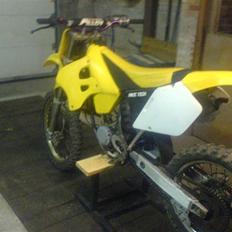 Suzuki rm 125