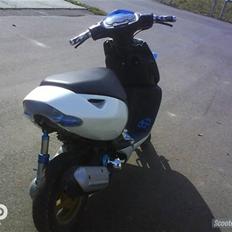 Aprilia sonic. (S O L G T) 