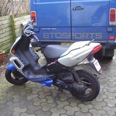 Peugeot Speedfight 2 