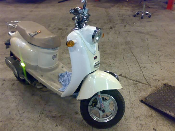 Baotian Retro  BT49QT-11D - Super lækker Vespa ;b billede 1