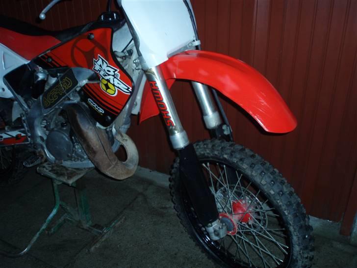 Honda 125 cr  Solgt - forfra billede 11
