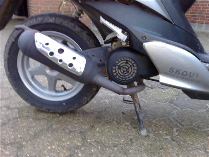 Yamaha jog r  (solgt) billede 6