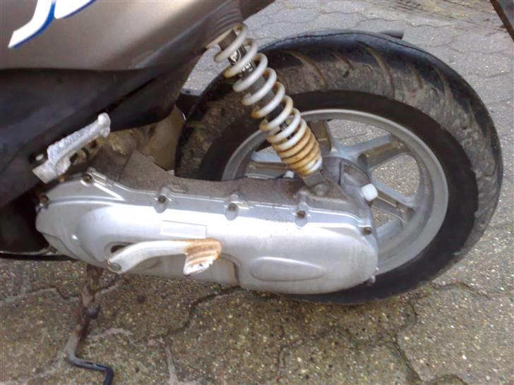 Yamaha jog r  (solgt) billede 7