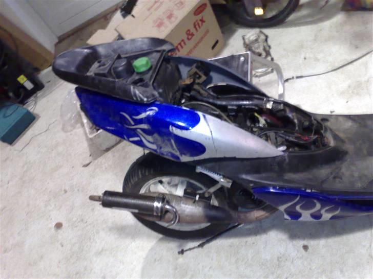 Yamaha jog r (solgt) billede 4