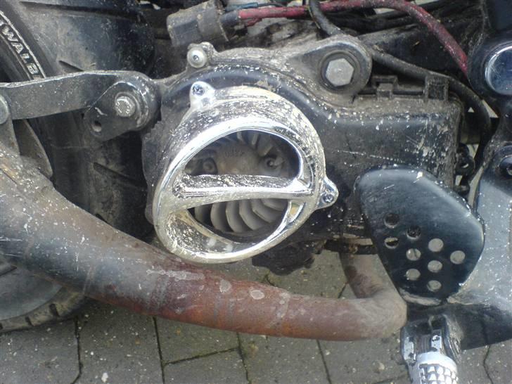 Suzuki street magic (SOLGT) billede 2