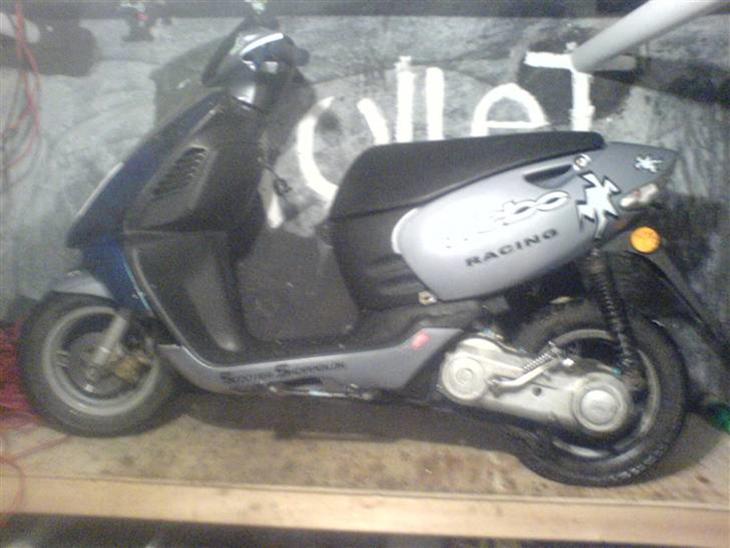 {{currentPhoto.altText}} billede {{currentPhoto.number}}