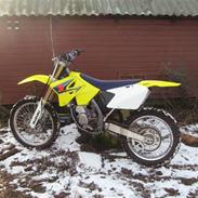 Suzuki RM