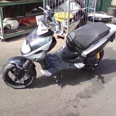 PGO pmx naked bytte: jog r 