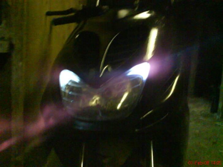 Yamaha Aerox LC DD SOLGT !!! - De ser hvide ud, men de er blå dioderne . billede 3