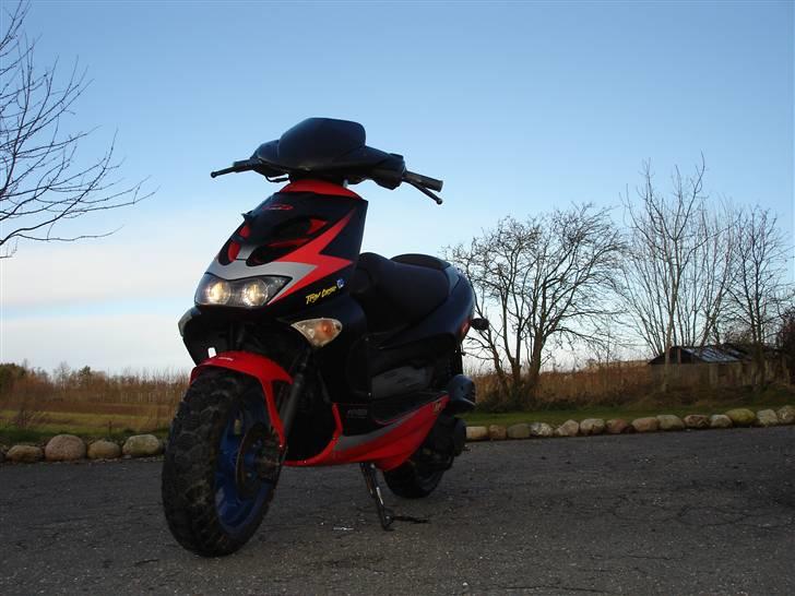 Aprilia SR 50 ditech - der er lækker :) billede 6