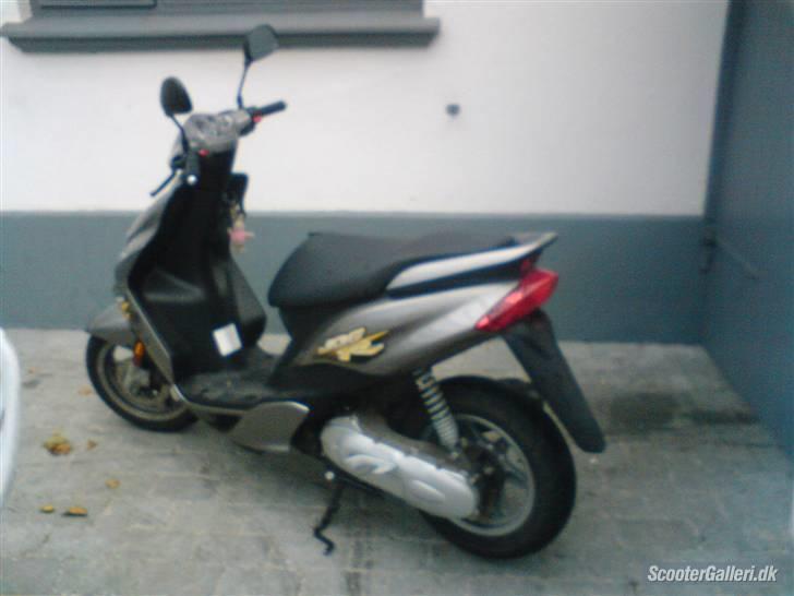 Yamaha jog R ac billede 1