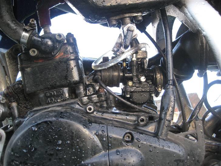 Suzuki smx AC Trommelbræms solgt - gammelt billede, men med 21 mm black dellorto kabu, som jeg stadig har på billede 6