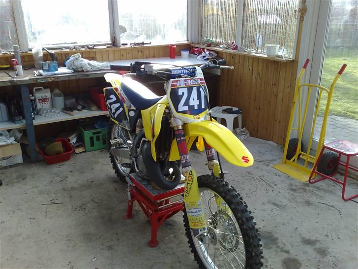 Suzuki RM 125 solgt. :S billede 6