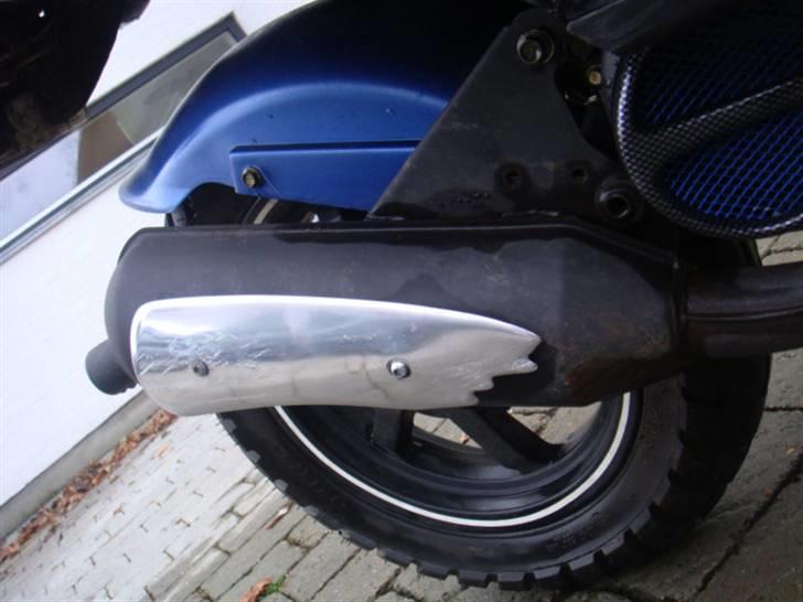 PGO ~ Hot 50 ~ (BYTTET) - Poleret varmeskjold billede 13