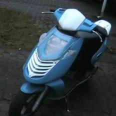 Aprilia Sonic Ac Solgt