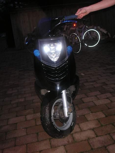 Aprilia Sonic "Pro"  Pussy Ridaz billede 2