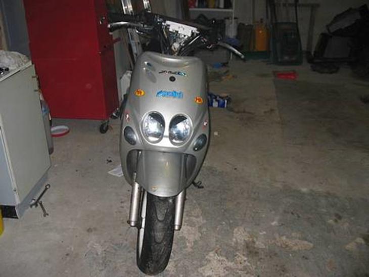 {{currentPhoto.altText}} billede {{currentPhoto.number}}