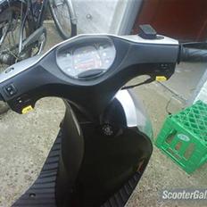 Suzuki Estilete  (Vens scooter)