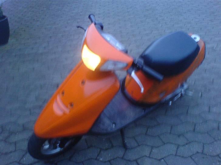 Yamaha Jog as[SOLGT]..  - Tændt med skjolde :D<3 billede 1