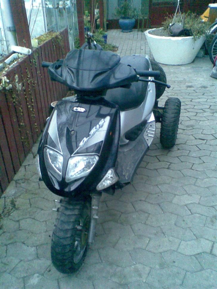 PGO t-rex TIL SALG årgang billede 1