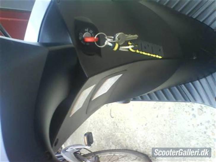 Suzuki Estilete  (Vens scooter) billede 4