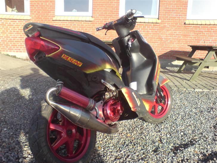 Yamaha Jog R Airbrush *Solgt* billede 2