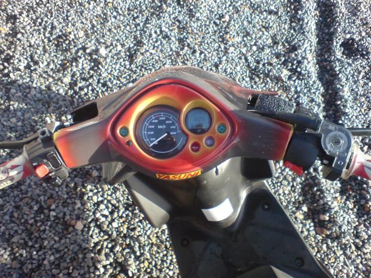 Yamaha Jog R Airbrush *Solgt* billede 6