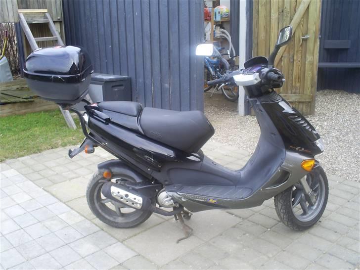 Aprilia SR 50 (SOLGT) billede 4