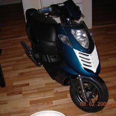 Aprilia sonic edition