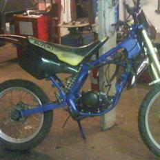 Suzuki RMX (byttet til rmx)