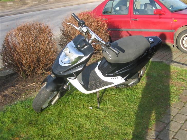 PGO hot 50 TOTAL SKADET  billede 7