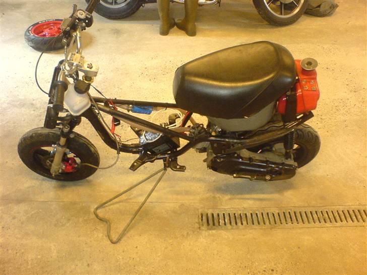 Yamaha :: Jog :: stjålet! billede 2