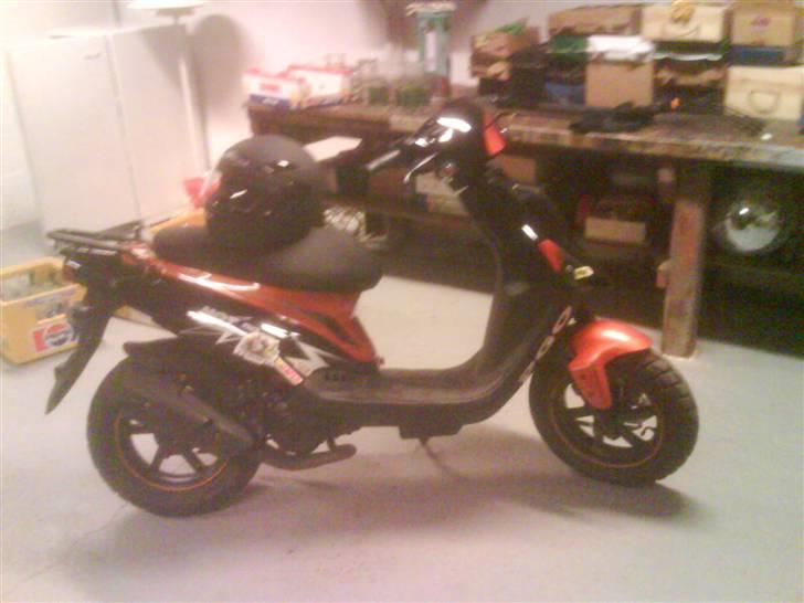 PGO Hot 50  //SOLGT 7.3KG// billede 2